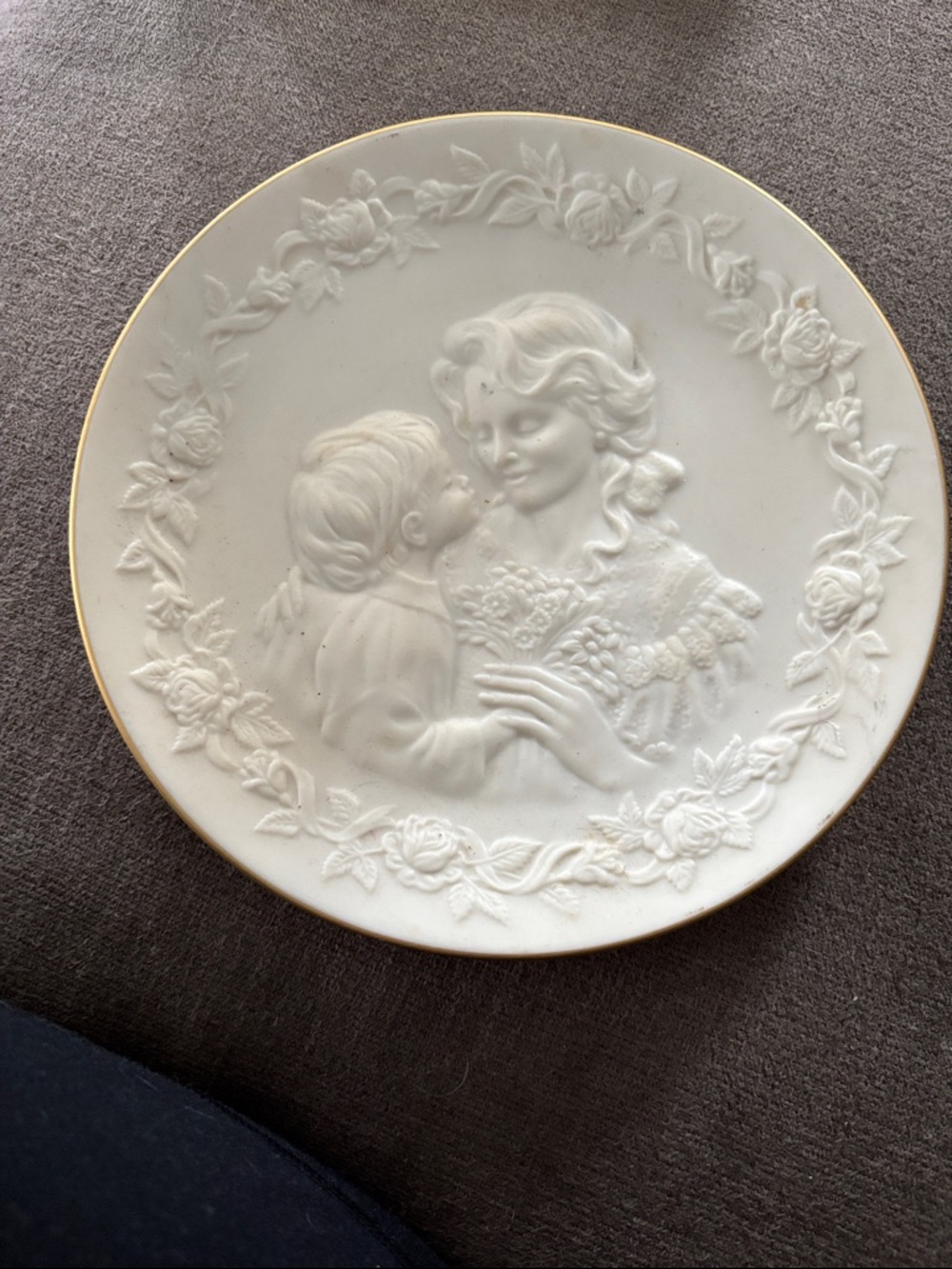 Lenox Cream Decorative Collector Plate — The Children's Hour